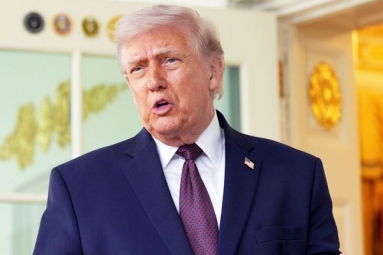 Donald Trump wants US to Charge Toll On Ships for Hormuz Passage