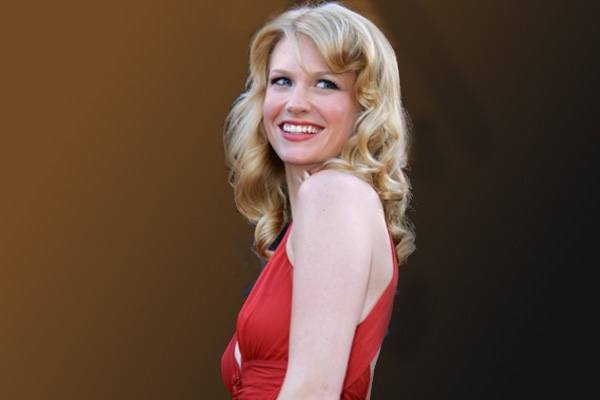 January Jones: I&rsquo;m Not Afraid of Marriage!},{January Jones: I&rsquo;m Not Afraid of Marriage!