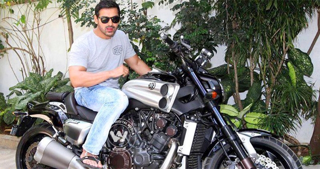 John Abraham crashes his Yamaha R1},{John Abraham crashes his Yamaha R1