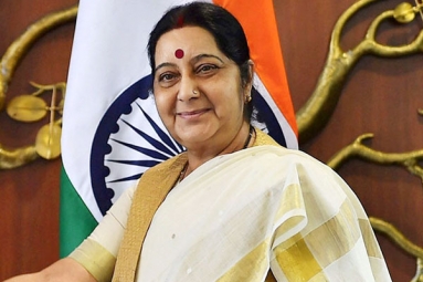 EAM Sushma Swaraj Speaks with French Foreign Minister After Azhar&rsquo;s Asset Freeze