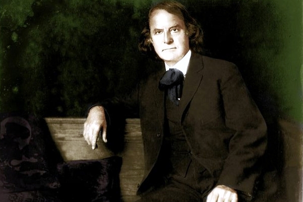 Elbert Hubbard },{Elbert Hubbard 